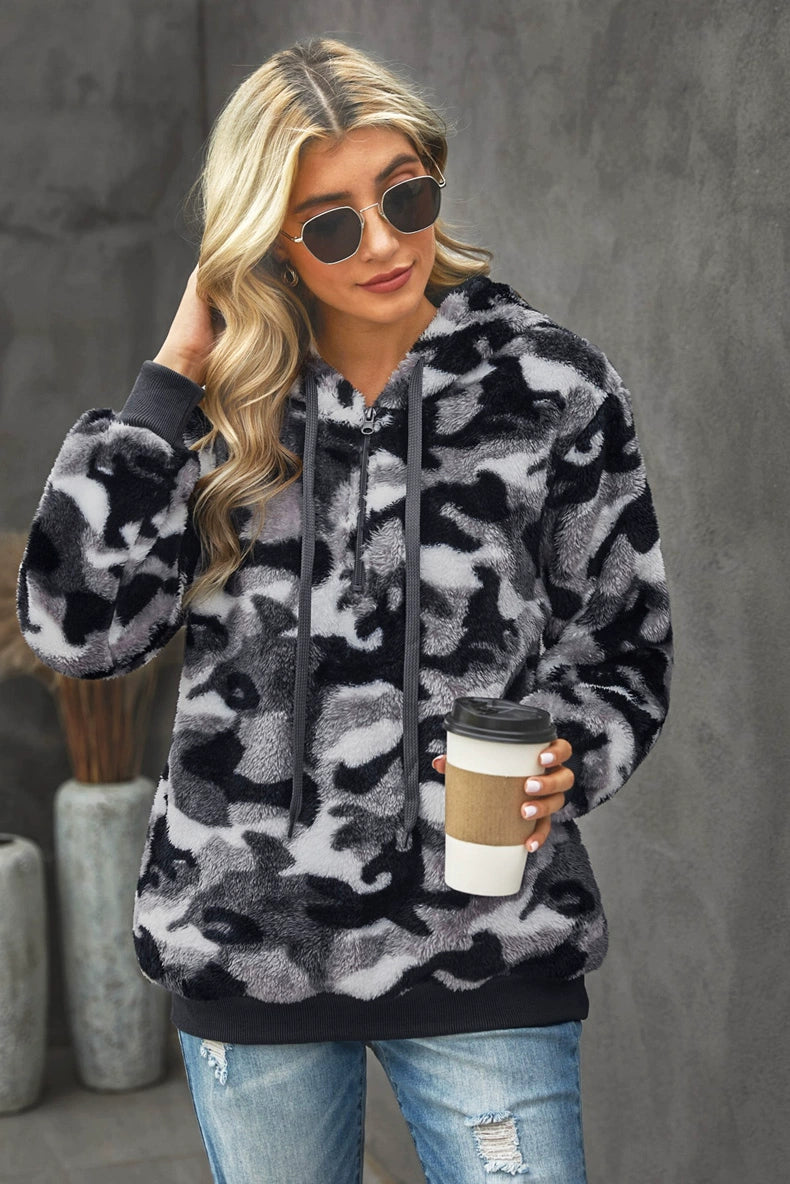 2024 Fall and Winter New Arrival Velvet Padded Hooded Sweatshirt Women Fashion Loose Plus Size Fashion Camouflage Printed Long-Sleeved Top Women